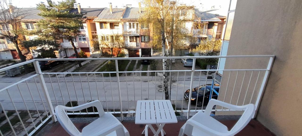 سراييفو Cozy And Sunny Apartment Near The Airport المظهر الخارجي الصورة